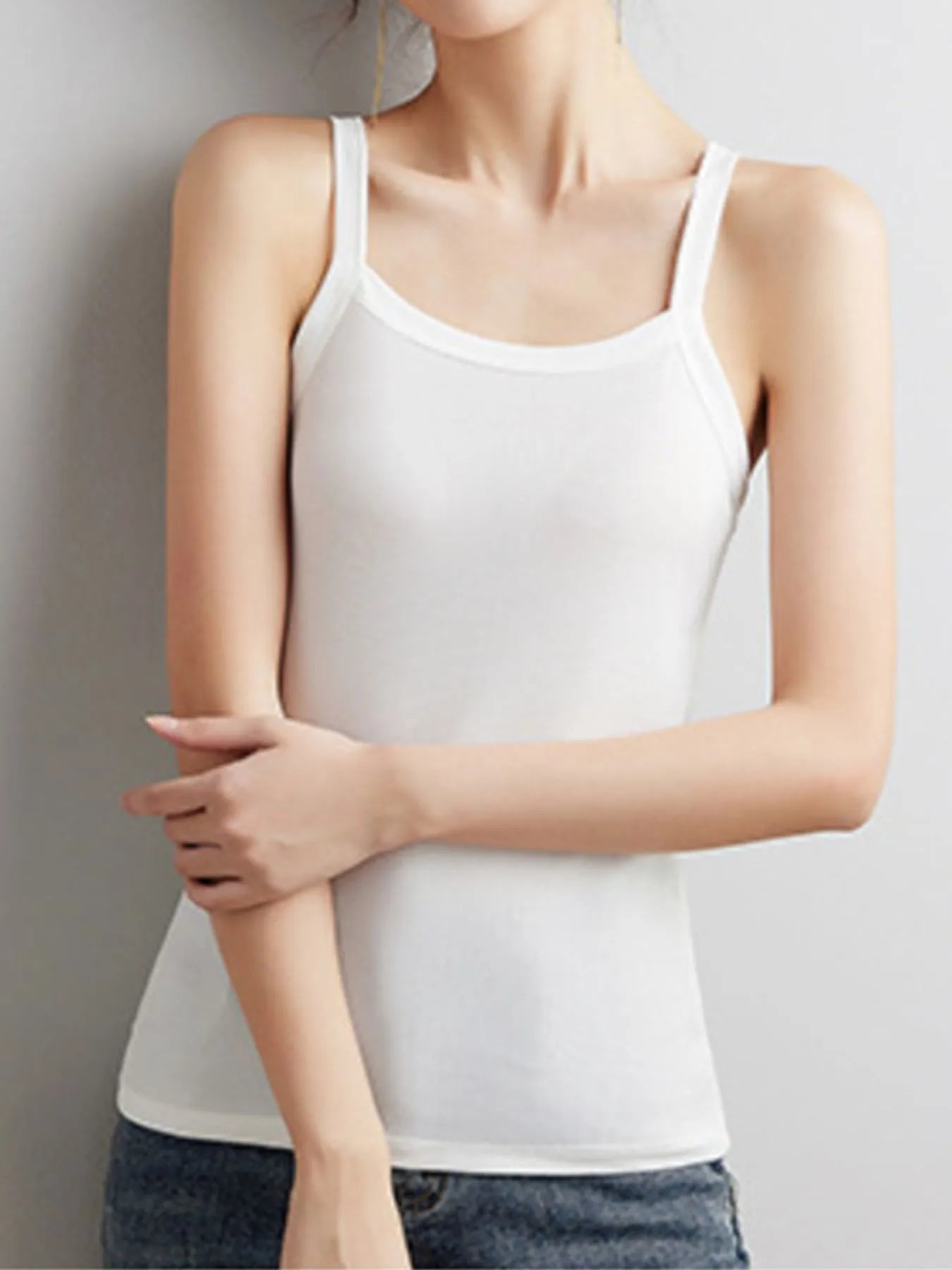 Plus Size Scoop Neck Tank Top