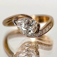1.5 Carat Moissanite Ring in 925 Sterling Silver with 18K Gold-Plated Accent Stones - Store 42