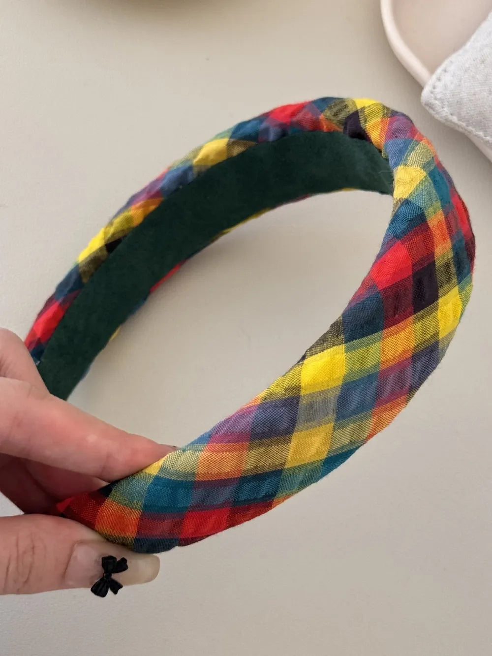Vibrant 1-Piece Polyester Hair Headband - Lightweight and Stylish Accessory