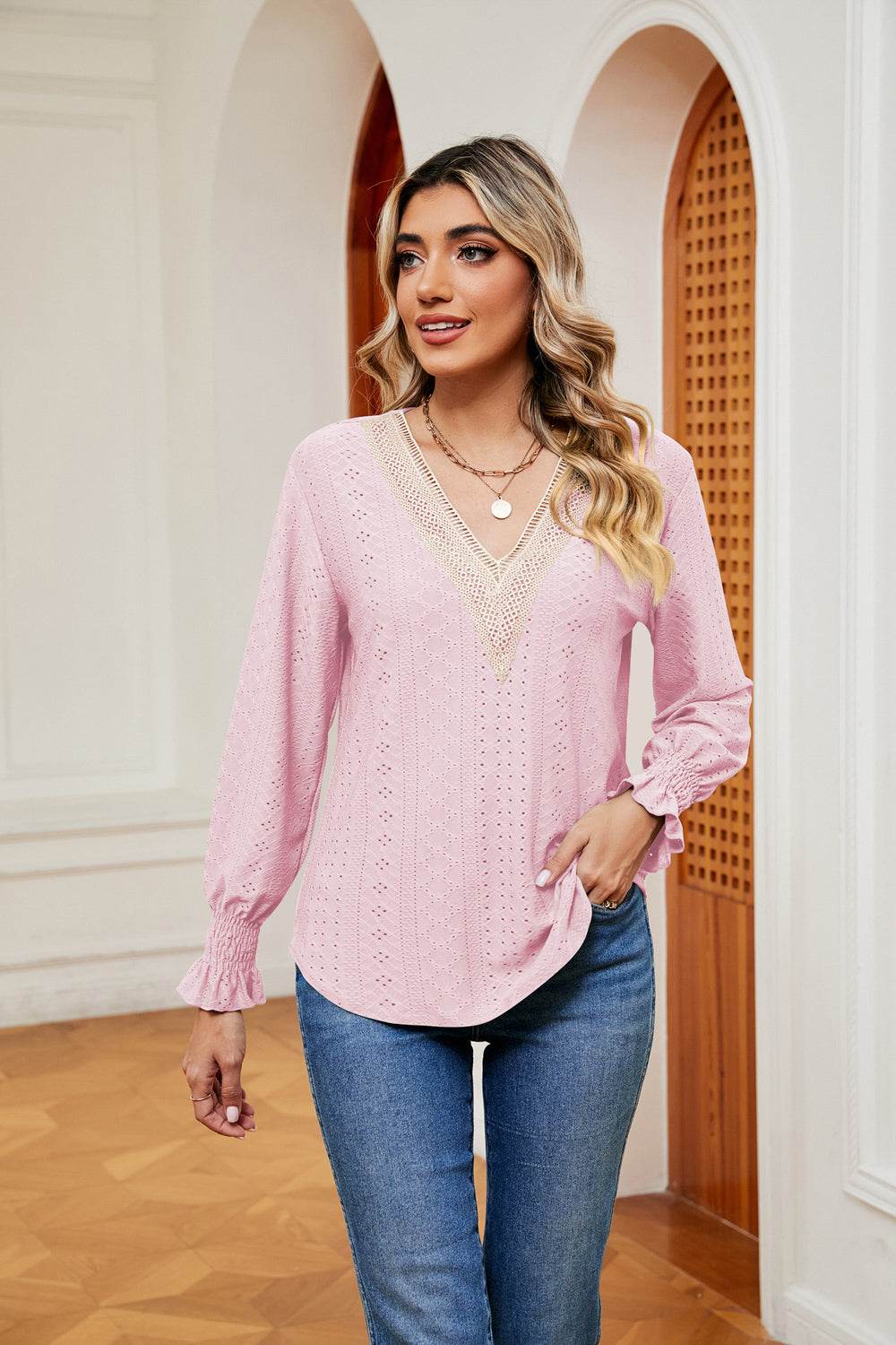 Stylish Contrast Flounce Sleeve Blouse - Opaque, Slightly Stretchy, Perfect for Casual Outings
