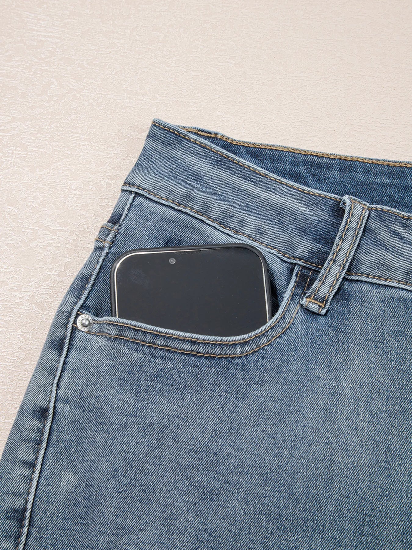 Distressed Ankle-length Straight Jeans