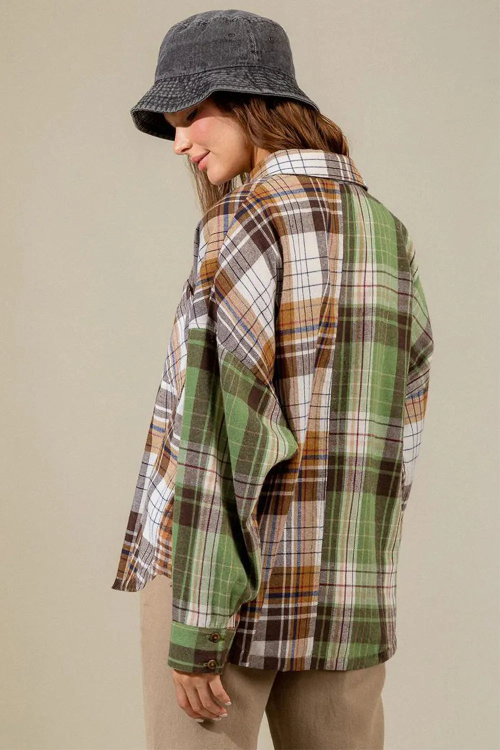 Trendy Plaid Collared Neck Long Sleeve Shirt with Buttoned Pocket, Opaque 100% Polyester