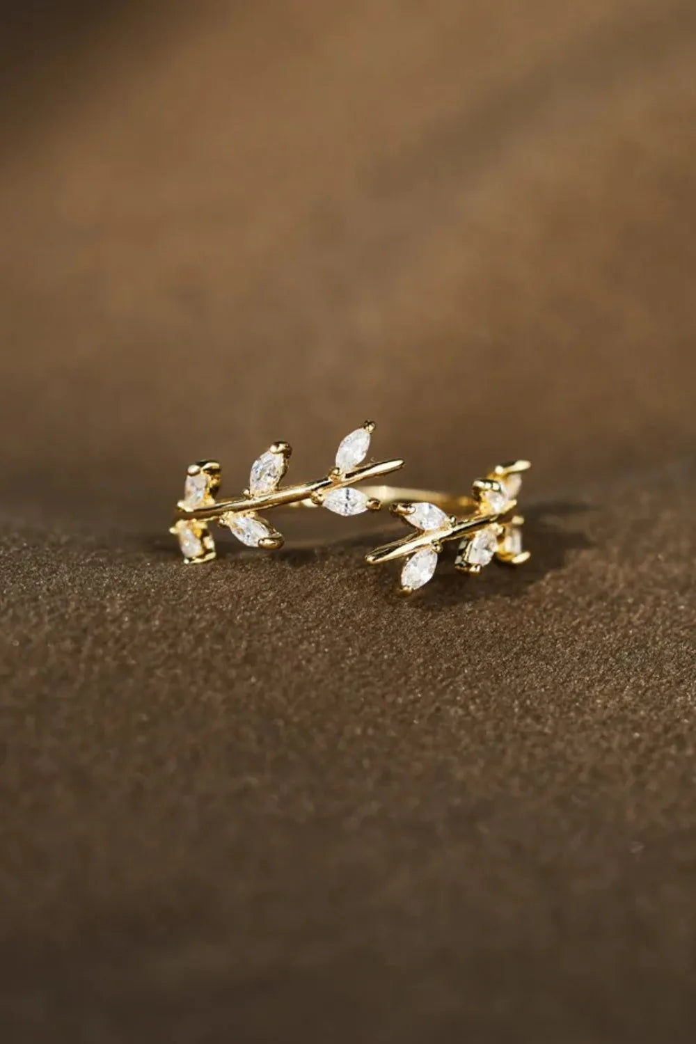 Adjustable 925 Sterling Silver Leaf Open Ring with 18K Gold-Plating and Zircon Accents