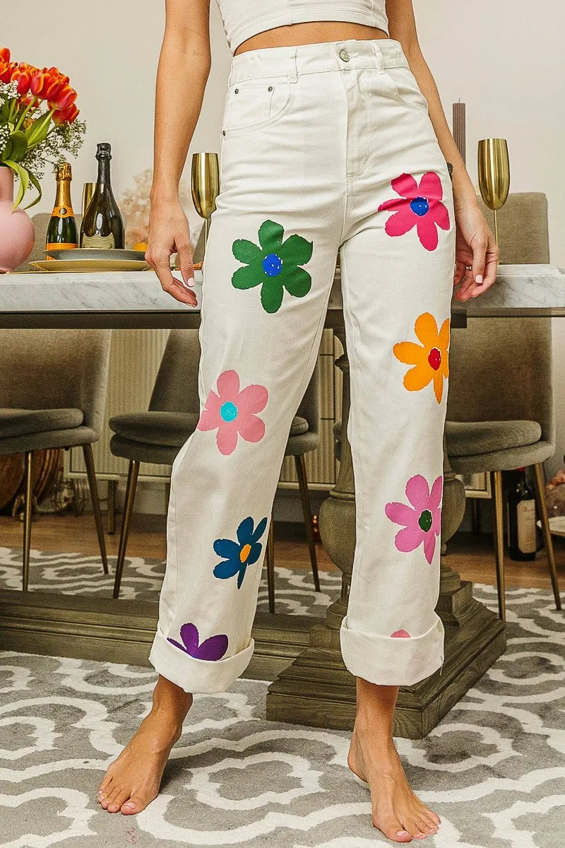 Vibrant Floral Print Straight Leg Pants with Pocketed Design for Chic Style