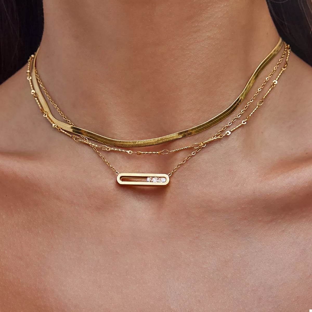 Elegant 18K Gold-Plated Pendant Necklace with Rhinestones - Adjustable Length Options