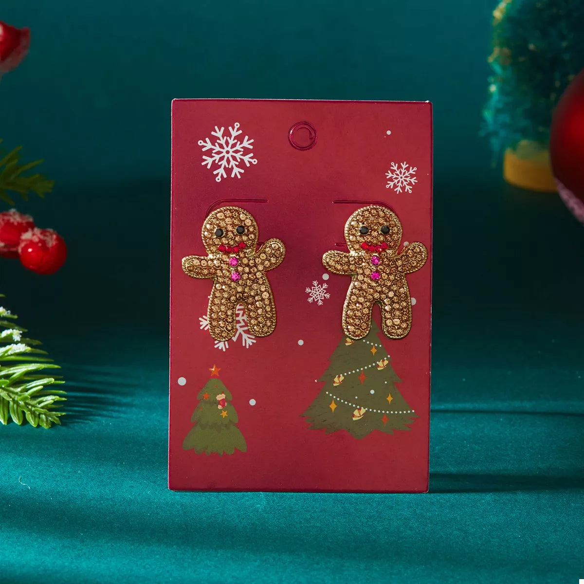 Charming Gingerbread Man Stud Earrings in Zinc Alloy with Rhinestones - Trendy Holiday Accessory