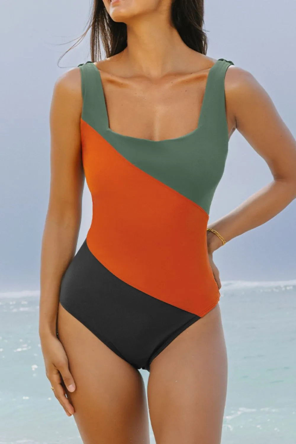 Stylish Color Block Padded Square Neck One Piece Swimsuit - Moderate Stretch, Removable Padding