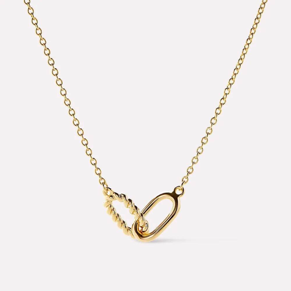 Elegant 18K Gold-Plated Interlocked Titanium Steel Necklace with Adjustable Chain