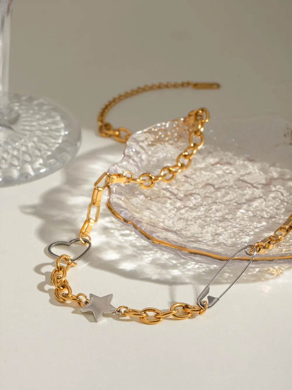 Elegant 18K Gold-Plated Stainless Steel Star Heart Necklace - 17.7 Inch Chain