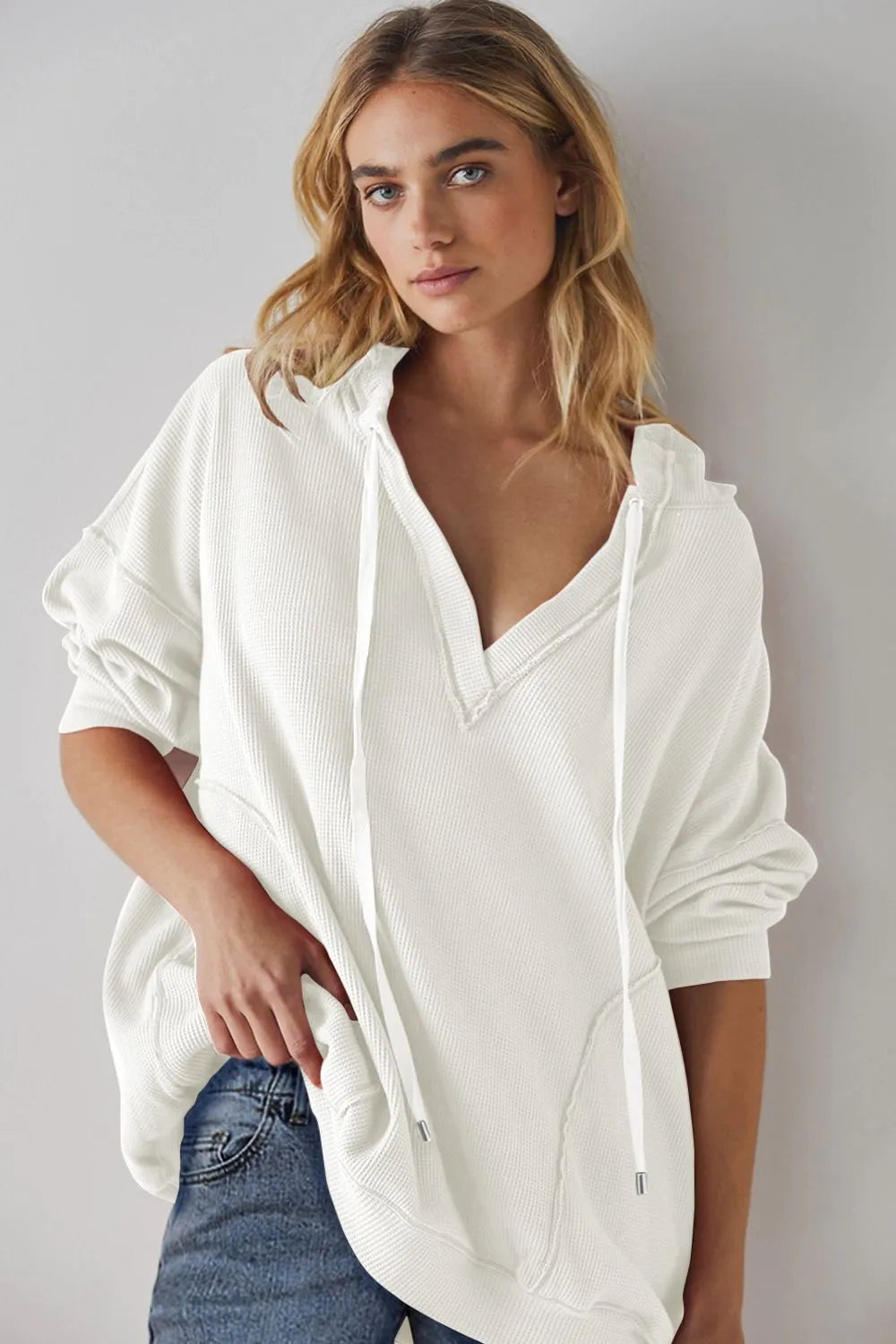 Trendy Exposed Seam Drawstring Long Sleeve Hoodie in Opaque Fabric - Comfy & Stylish