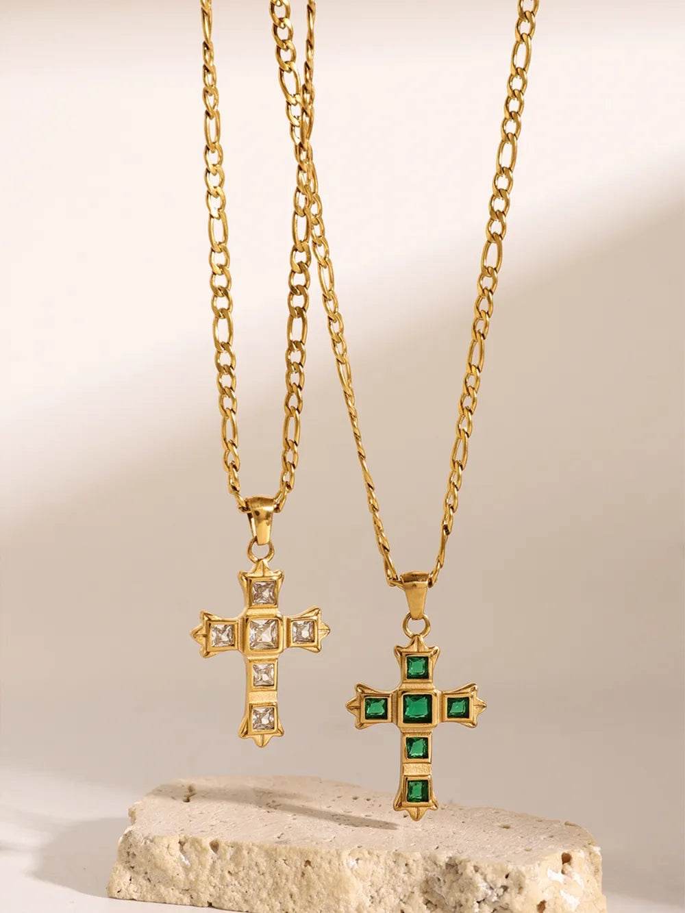 18K Gold-Plated Stainless Steel Zircon Cross Pendant Necklace - Elegant Christian Jewelry