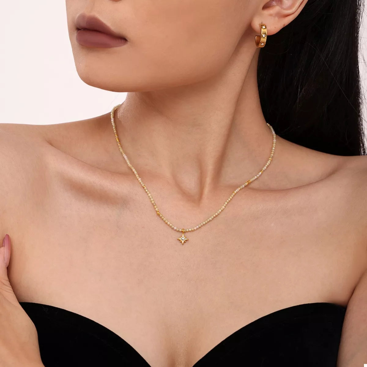 Elegant 18K Gold-Plated Star Pendant Necklace with Sparkling Zircon Gemstone