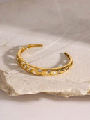 Elegant 18K Gold-Plated Stainless Steel Rhinestone Cutout Bracelet for Stylish Accessory - Store 42