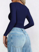 Scoop Neck Long Sleeve Fitted T-Shirt for Women - Ribbed, Moderate Stretch, Polyester Blend - Store 42