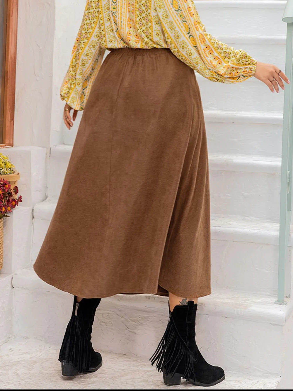 Plus Size High Waist Skirt with Pockets - Opaque Fabric, Embroidered Detail, 100% Viscose