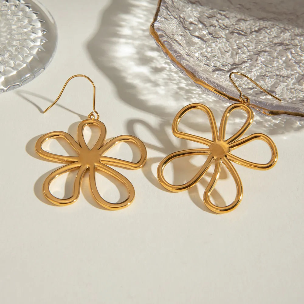 Elegant 18K Gold-Plated Flower Earrings - Lightweight Stainless Steel, 1.4 Inch Length