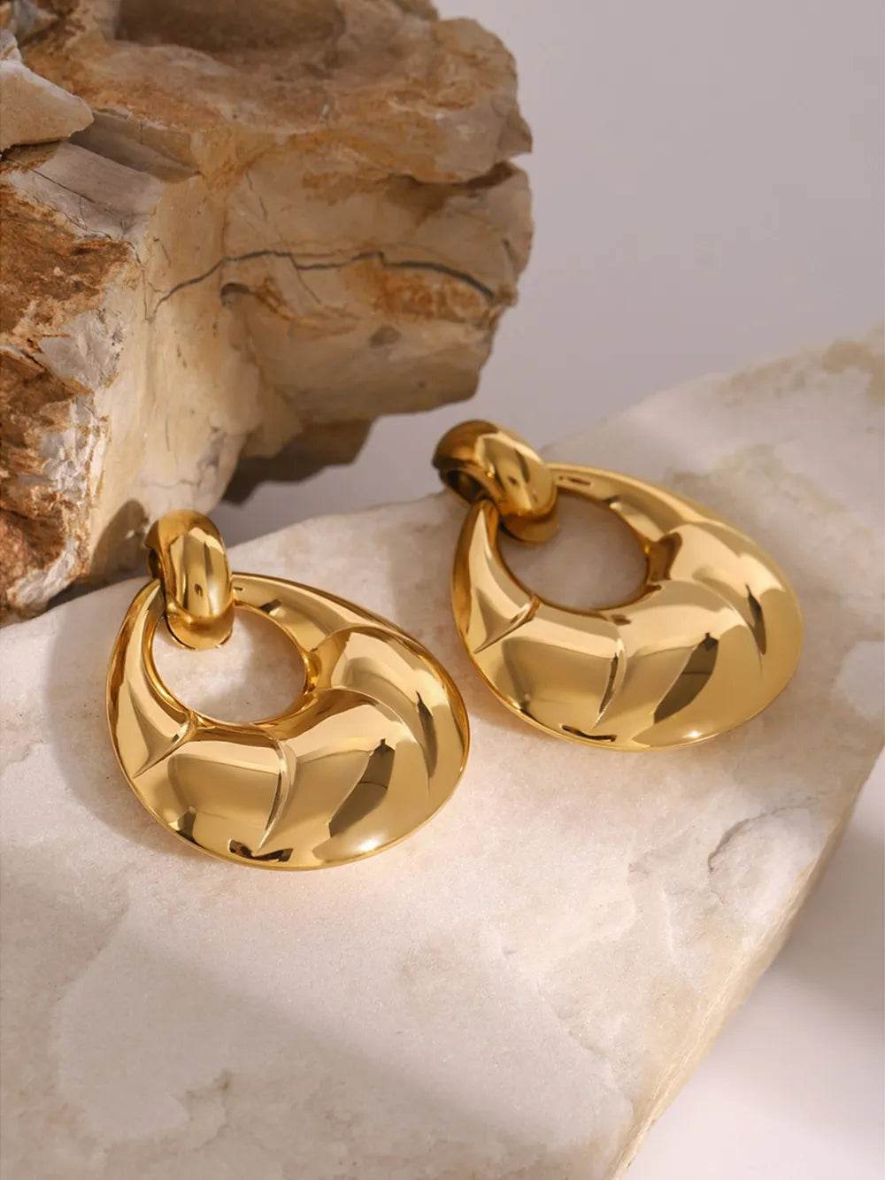Elegant 18K Gold-Plated Stainless Steel Teardrop Earrings - Dainty Chic Jewelry