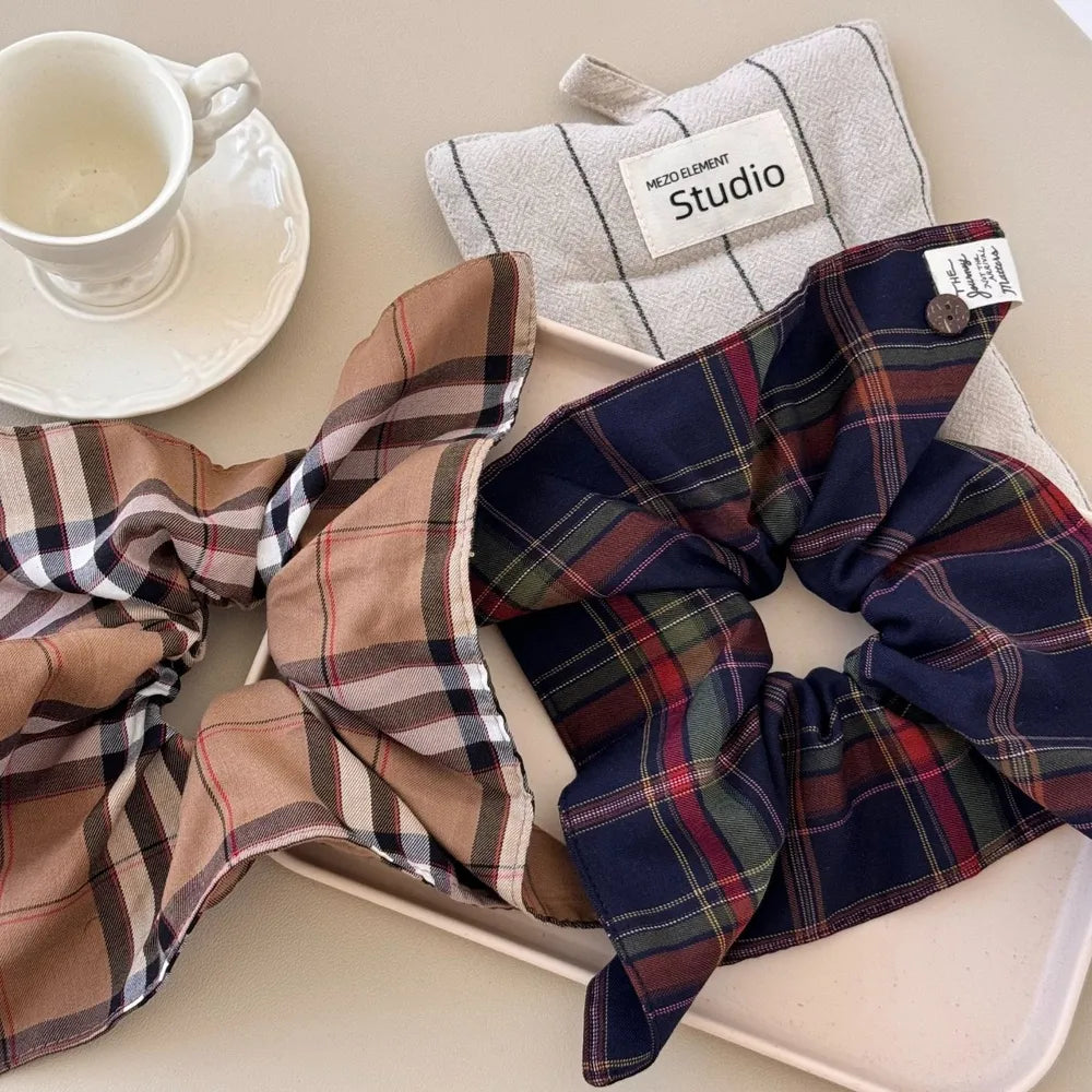 Trendsi Contrast Plaid Elastic Hair Scrunchy - Fashionable Polyester Accessory for Effortless Style