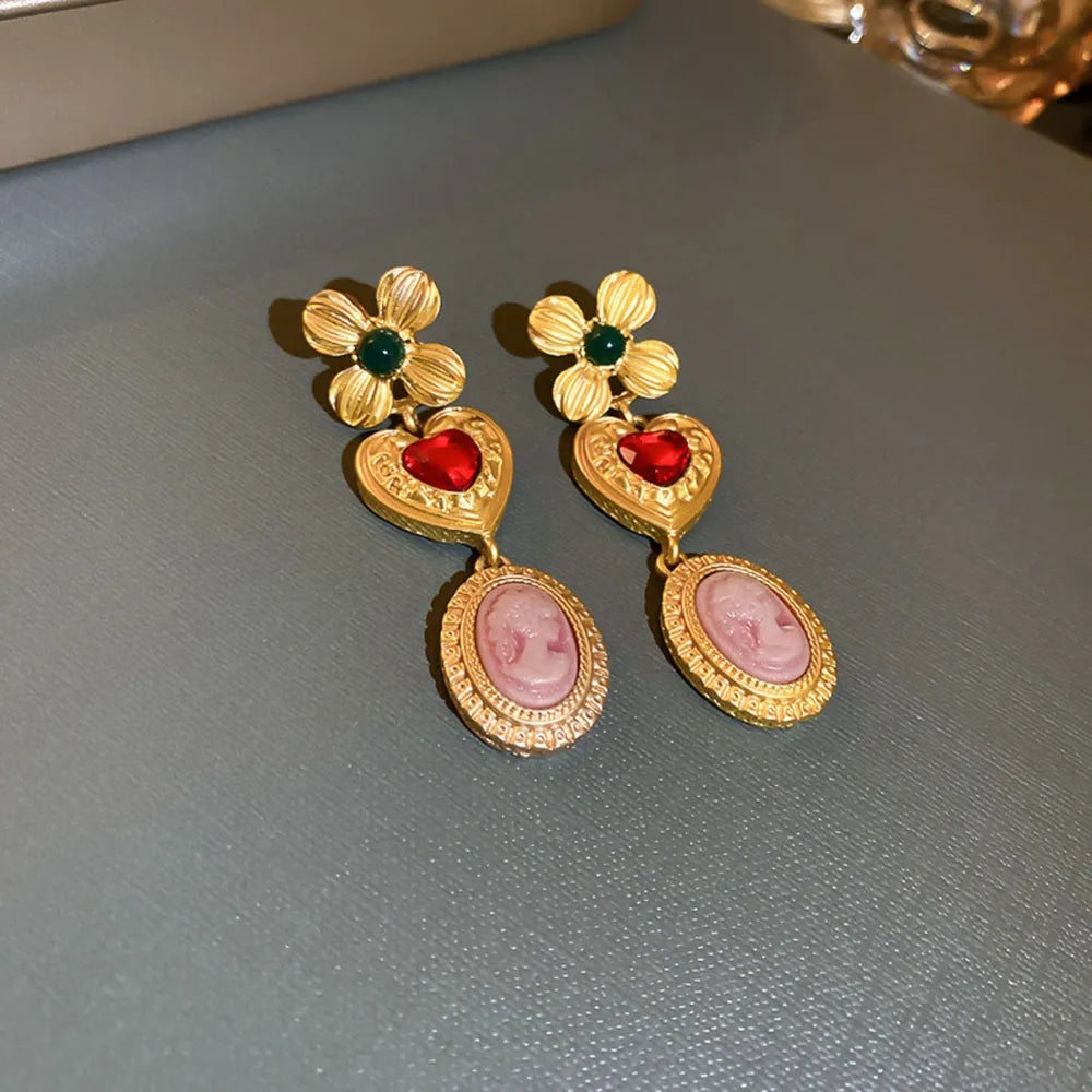 Vintage Copper Inlaid Rhinestone Earrings - Elegant 2.4-Inch Length, Unique Design