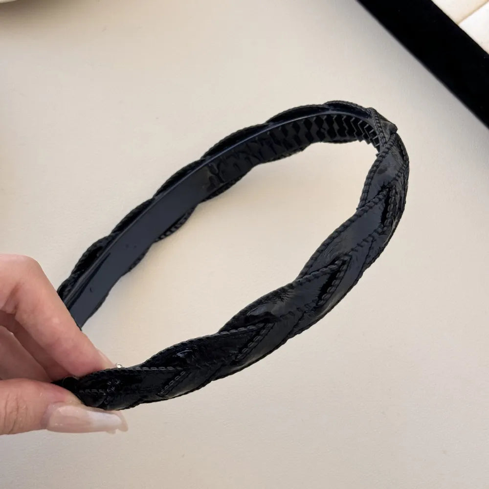 Black / One Size