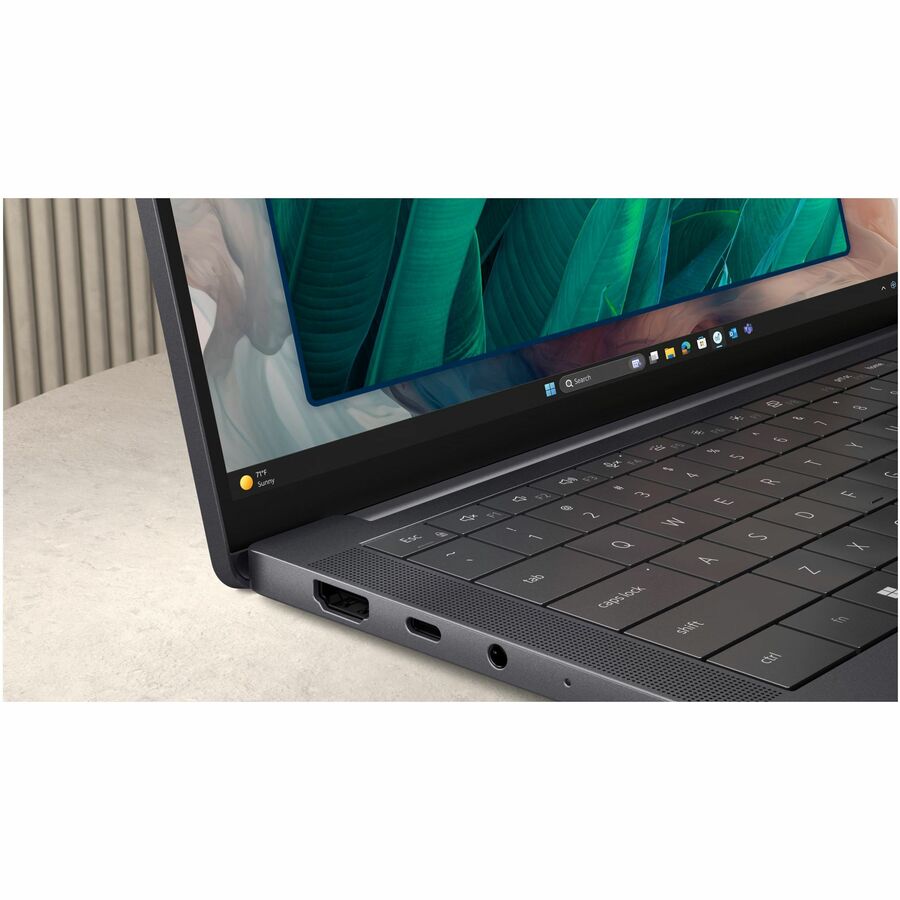 Dell Pro 14 Copilot PC - 32GB RAM, 512GB SSD, 14" FHD, AI Enhanced Performance in Magnetite