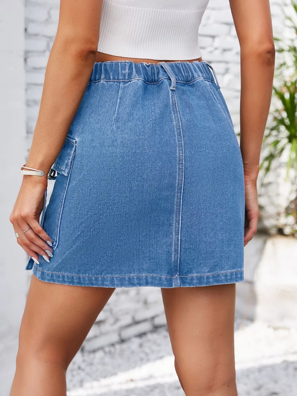 Stylish Pocketed Denim Skirt for Women - Buttoned Design, 95% Rayon, No Stretch
