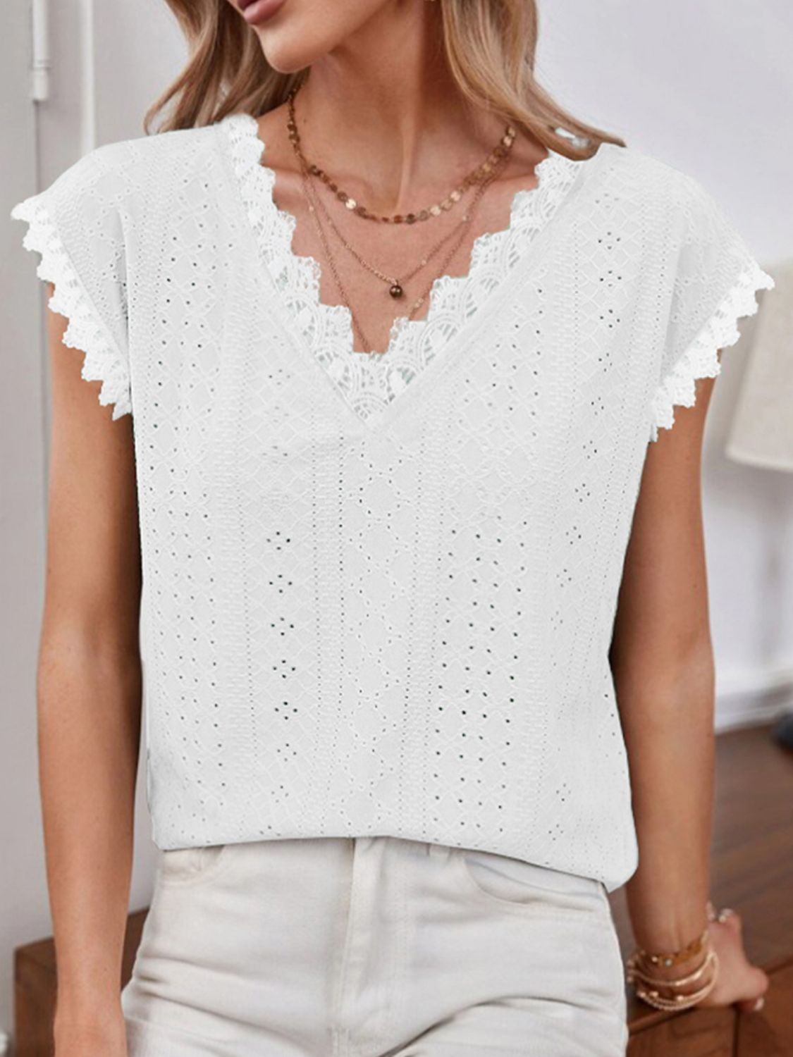 White / S