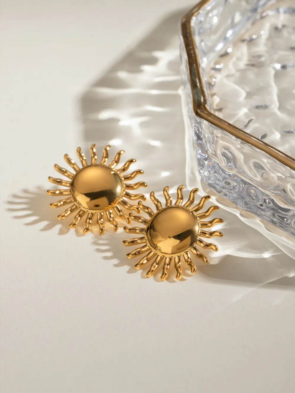 18K Gold-Plated Stainless Steel Sun Stud Earrings - Elegant Jewelry for Everyday Wear - Store 42