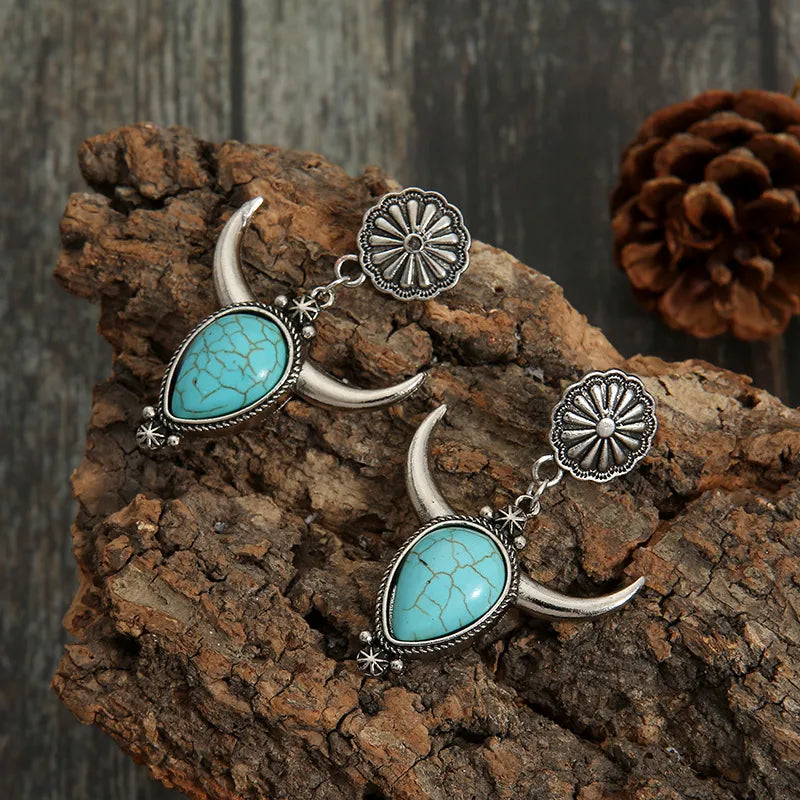Stylish Artificial Turquoise Cow Head Earrings in Alloy - Unique 1.6" Design