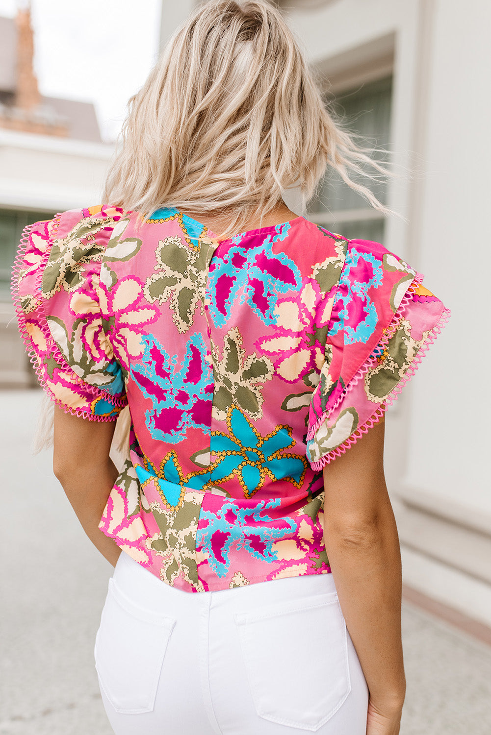 Chic Floral Print Round Neck Blouse with Flutter Sleeves for Effortless Style
