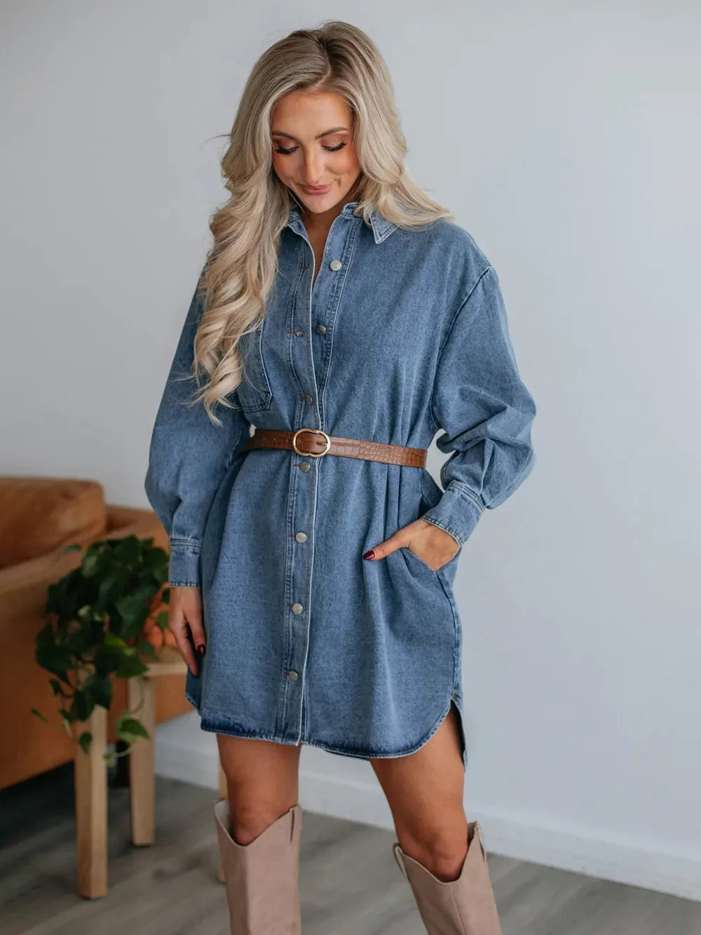 Stylish Button Up Long Sleeve Denim Dress with Collared Neck and Functional Pockets