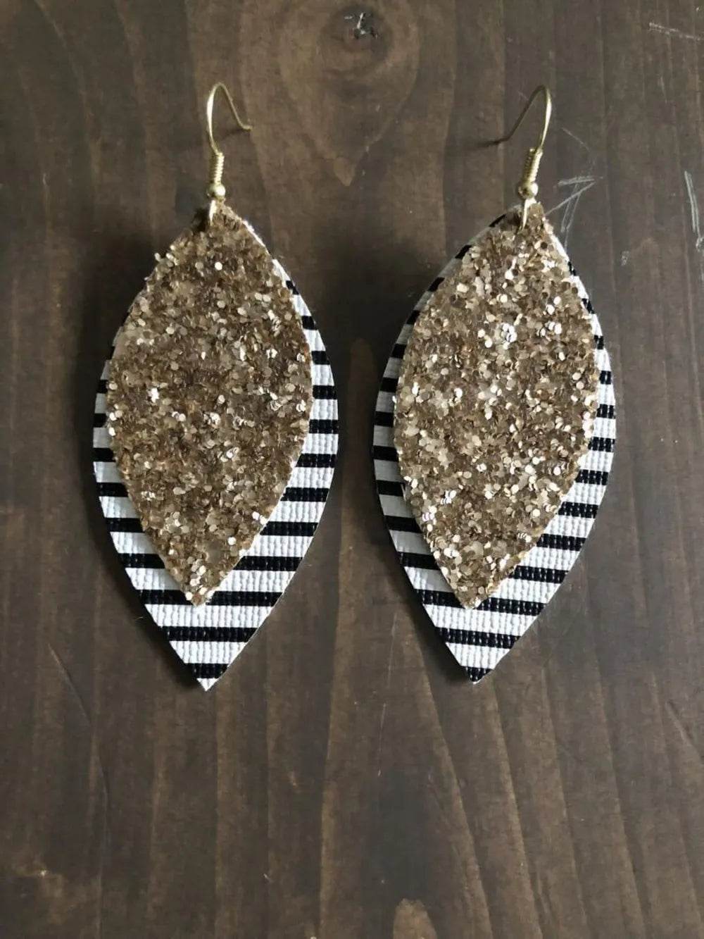 Elegant PU Leather Leaf Dangle Earrings - Stylish Alloy Jewelry for Chic Outfits - Store 42