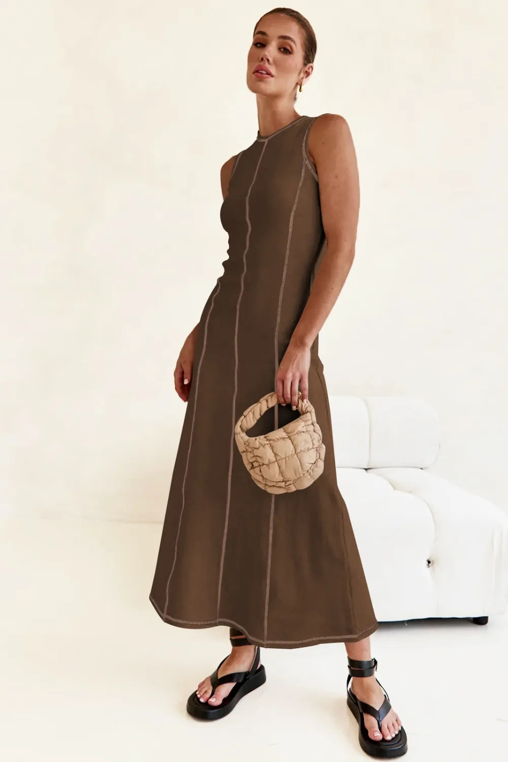 Brown / S
