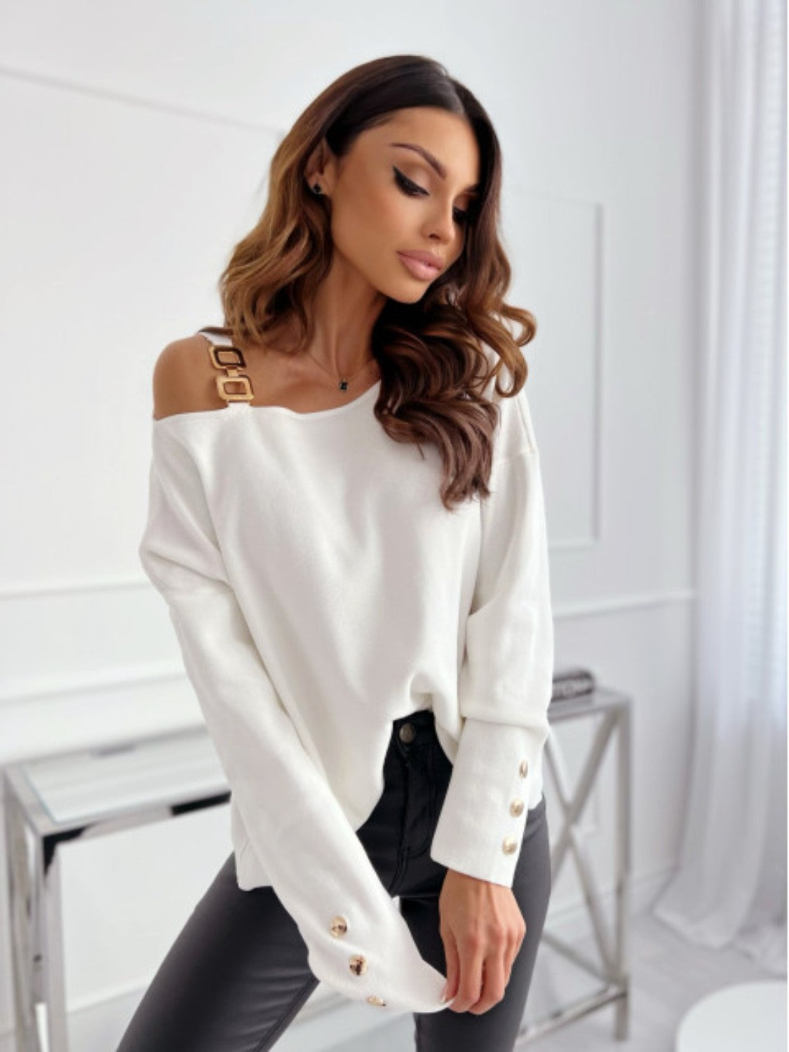 White / S