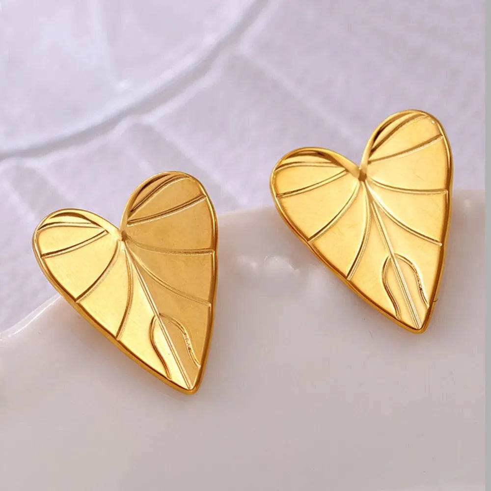 Elegant 18K Gold-Plated Stainless Steel Heart Leaf Stud Earrings - Unique Design & Lightweight