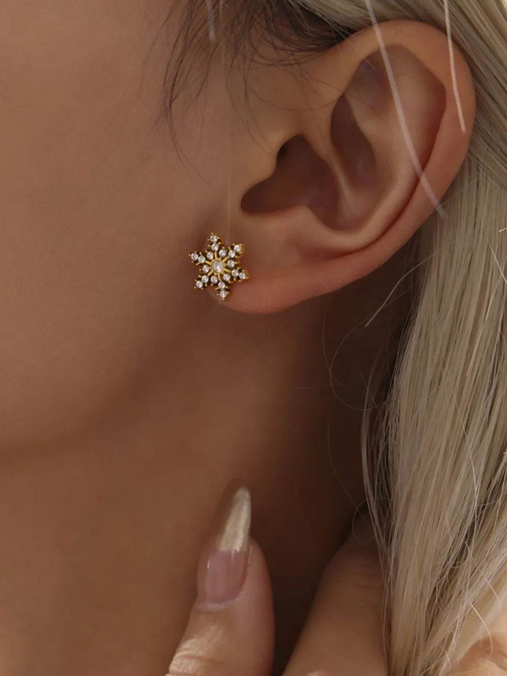 18K Gold-Plated Stainless Steel Snowflake Stud Earrings with Zircon Accents - Store 42