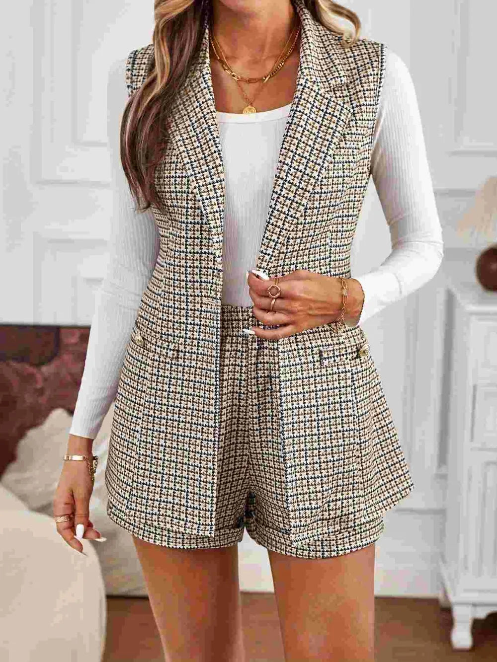 Sleek Tied Plaid Collared Neck Vest & Shorts Set - 2 Piece Polyester Outfit