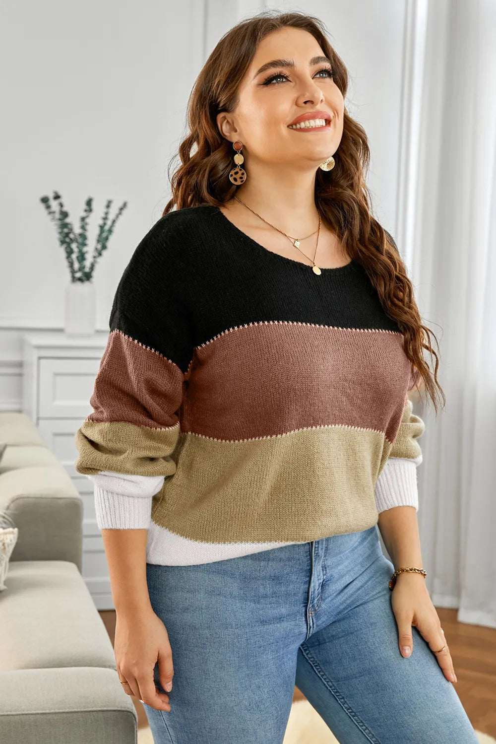 Plus Size Color Block Sweater with Round Neck - Soft Acrylic, Slightly Stretchy, Stylish Fit