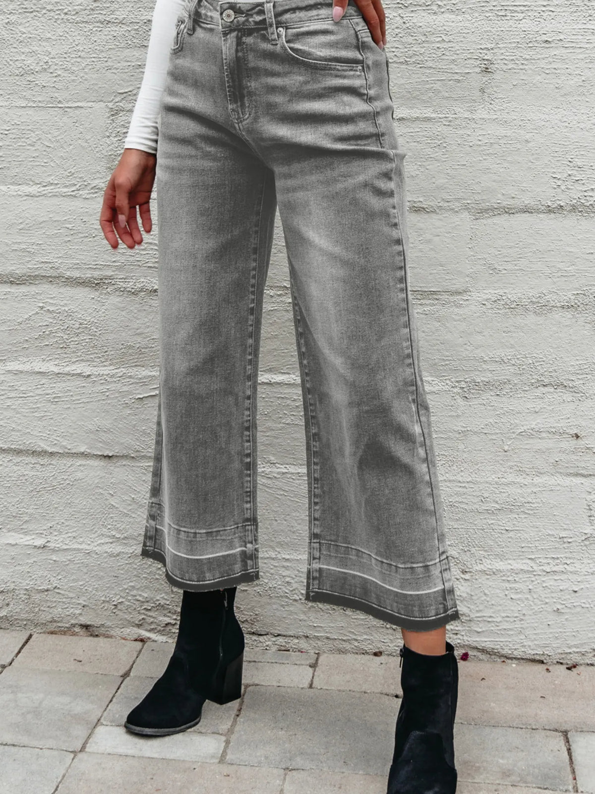 Dark Gray / 4