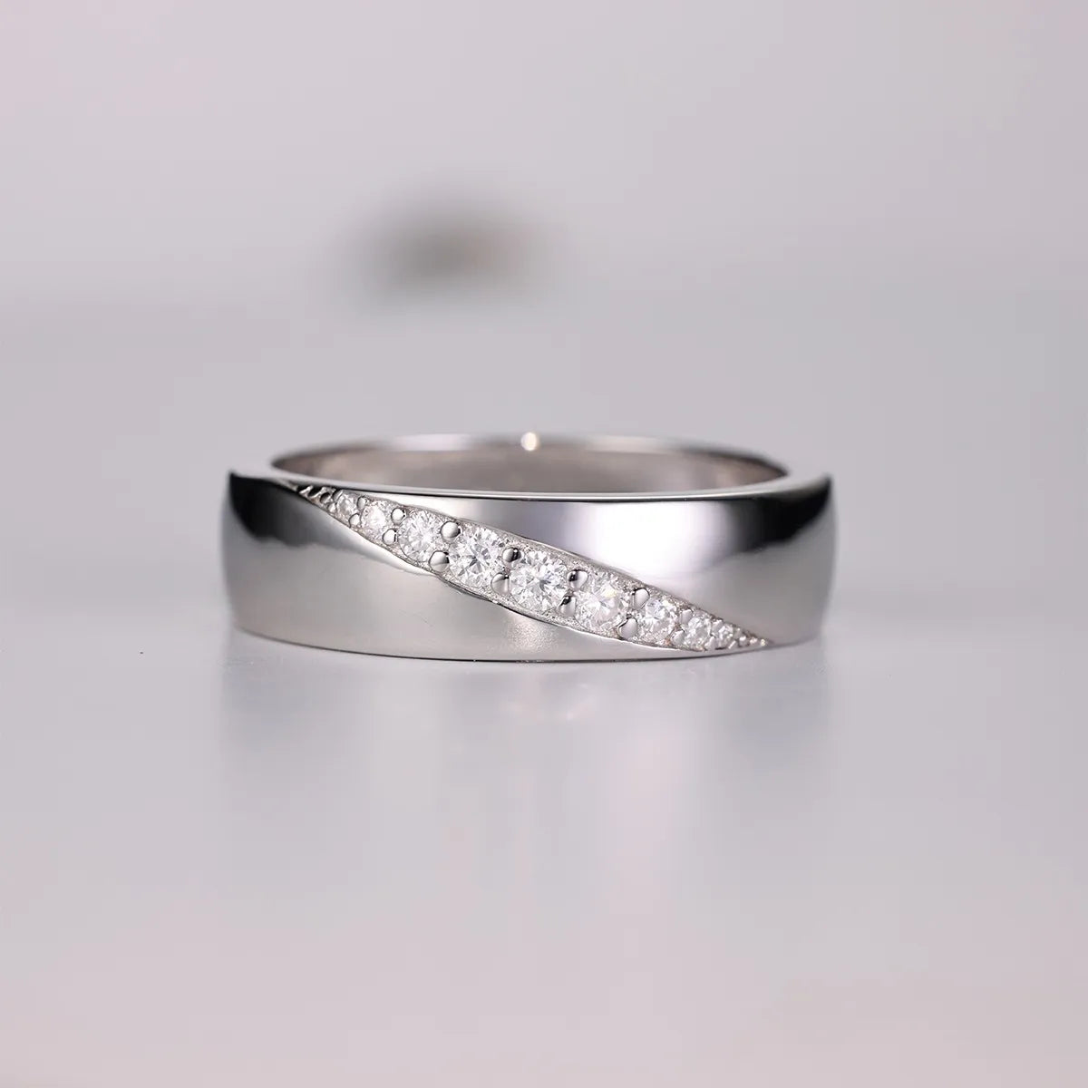925 Sterling Silver Moissanite Ring - 0.16ct, Platinum-Plated, Elegant Design