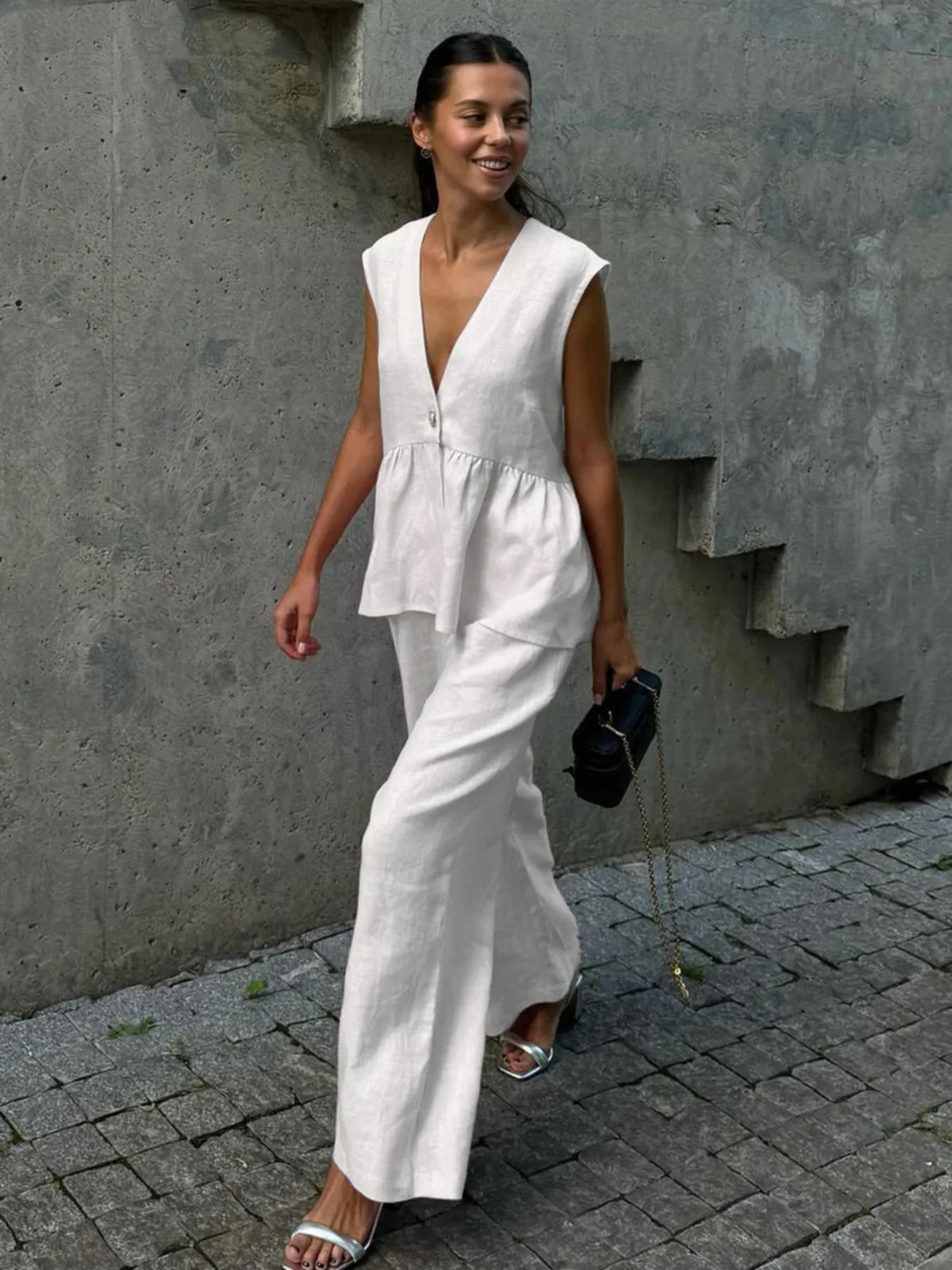 White / S