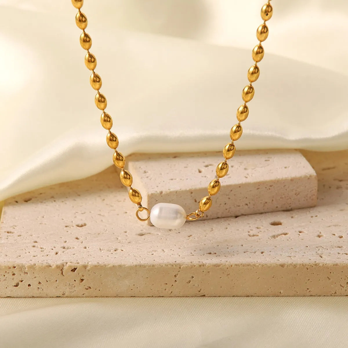 Pearl and Gold Chain Jewelry Set with Necklace and Bracelet