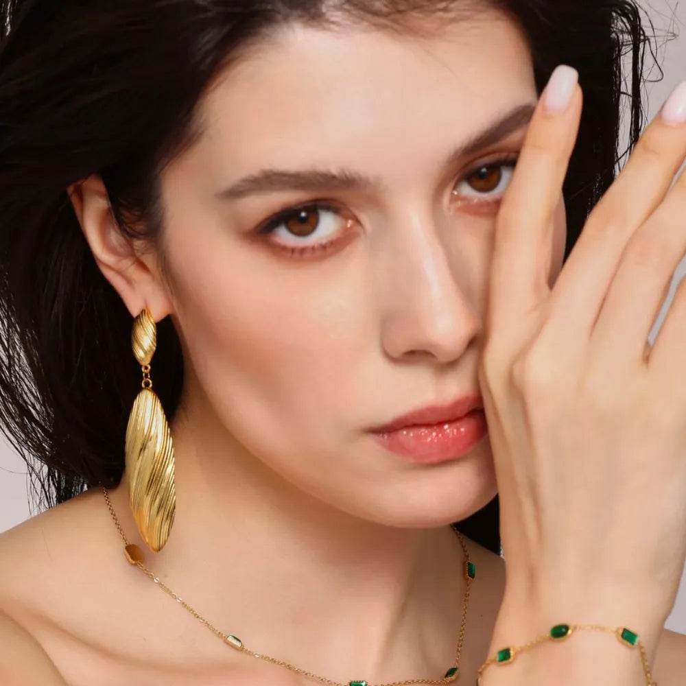 18K Gold-Plated Stainless Steel Dangle Earrings - Elegant and Durable Jewelry for Every Occasion