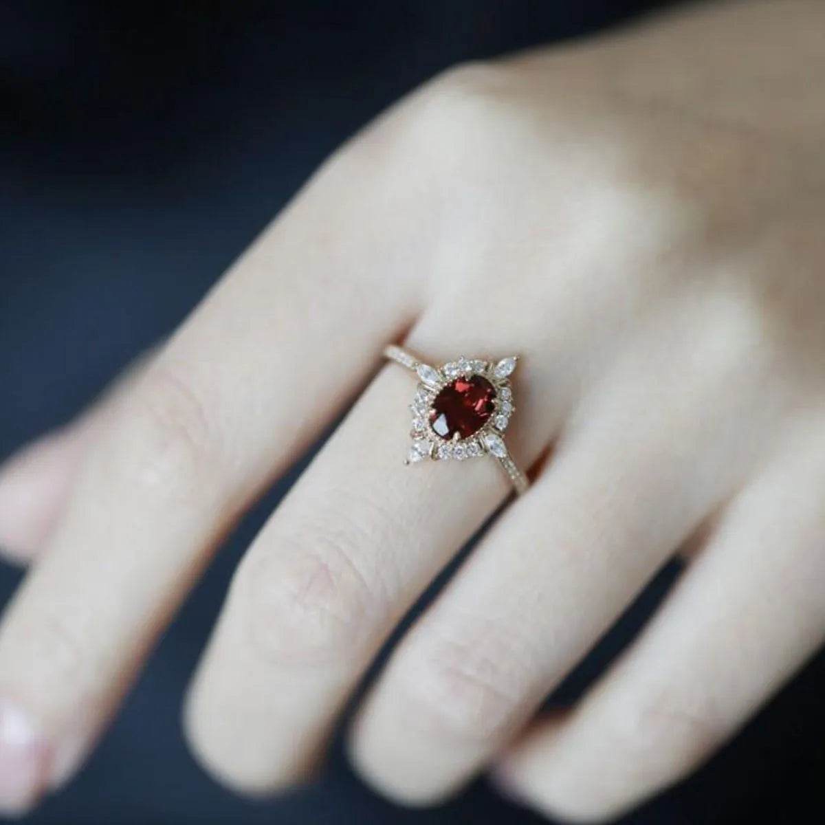 Elegant 925 Sterling Silver Zircon Ring with 18K Gold-Plated Finish - Gift Box Included - Store 42