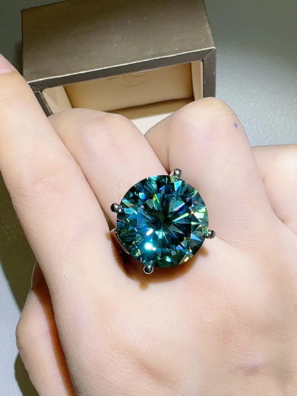 20 Carat Moissanite Ring in 925 Sterling Silver with Platinum-Plated Finish and Matching Box