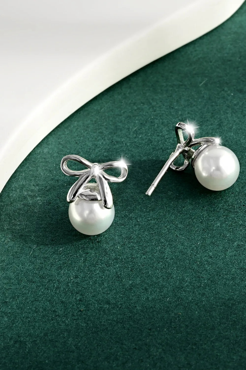 Elegant 925 Sterling Silver & Shell Pearl Bow Earrings - Platinum-Plated Jewelry Gift