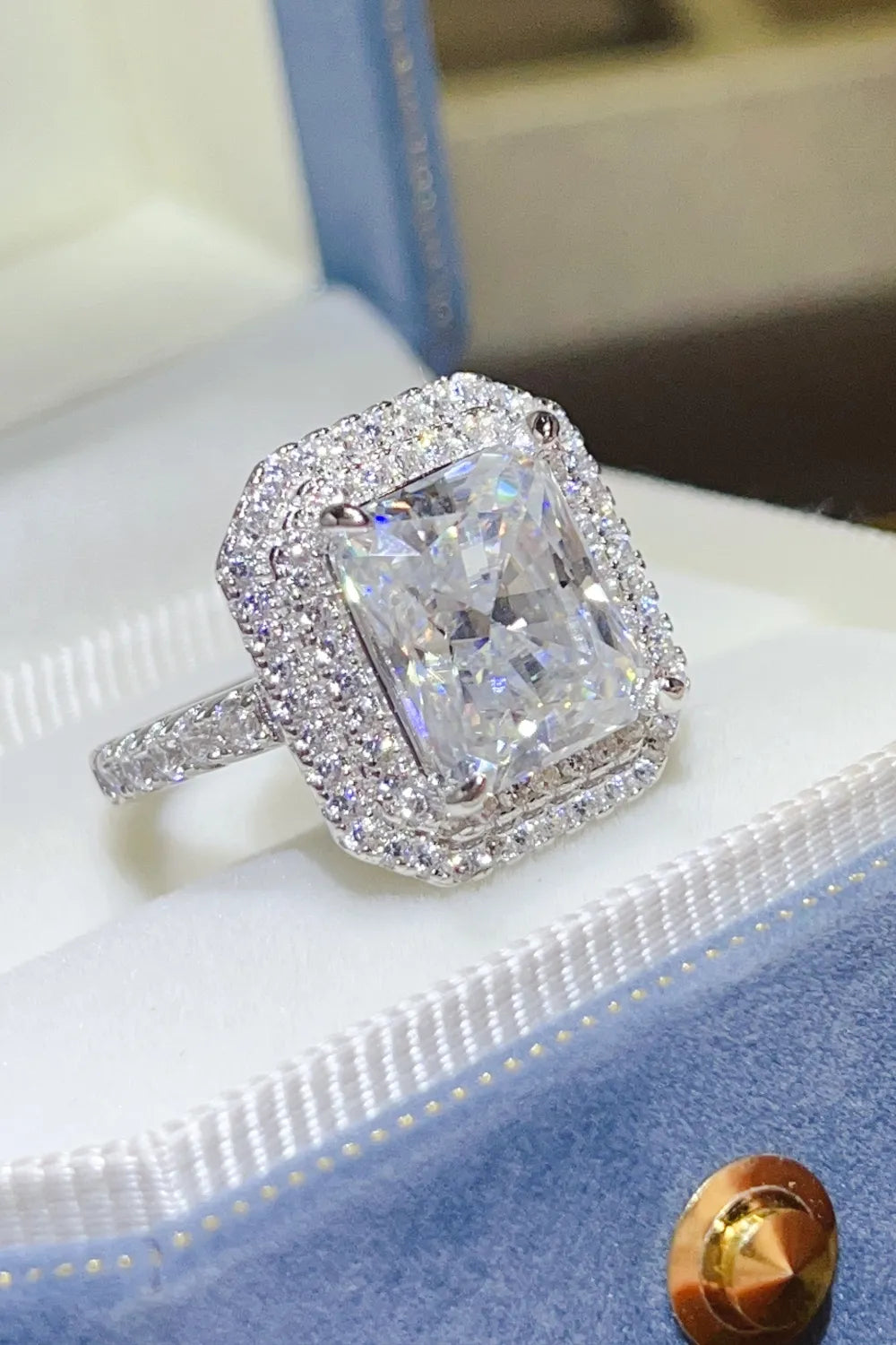 2 Carat Moissanite Ring in Platinum-Plated 925 Sterling Silver with Gift Box & Certificate