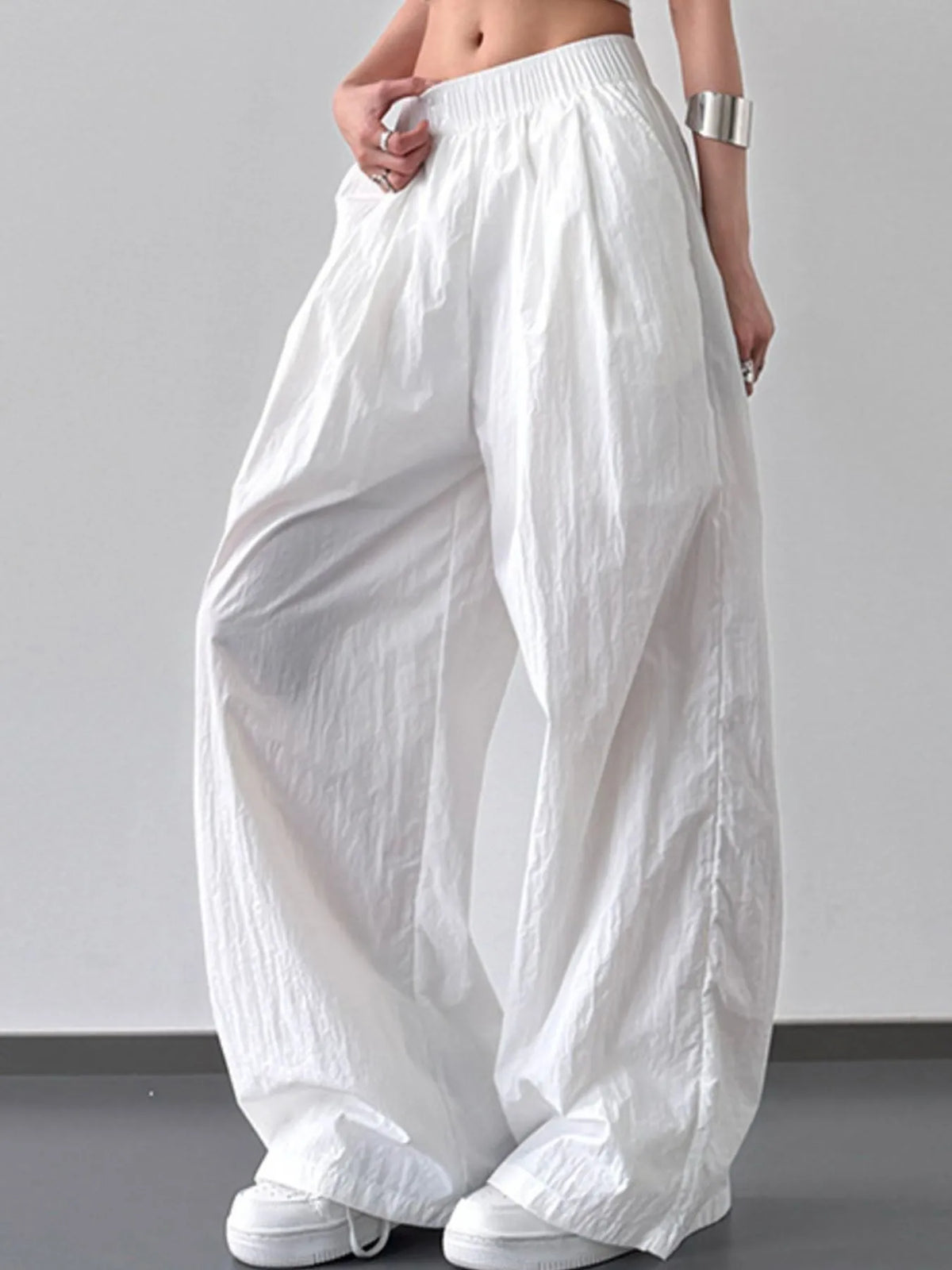 White / S