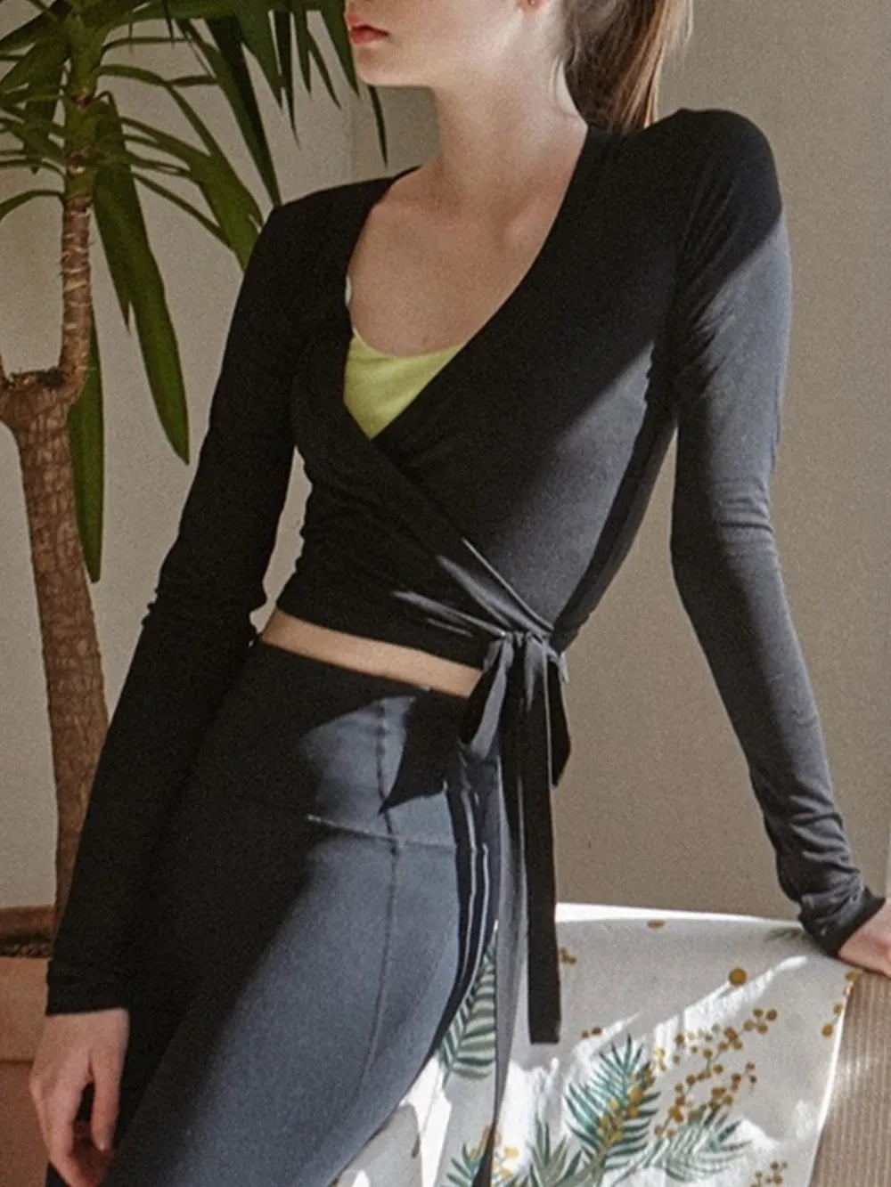 Black / S