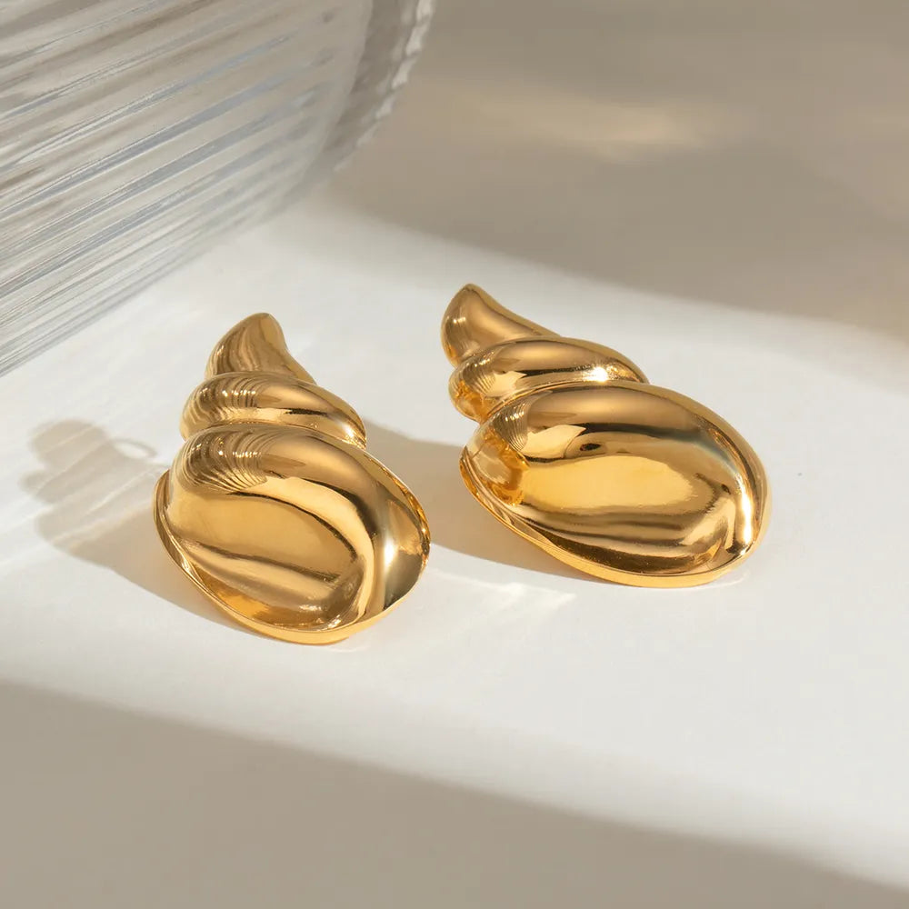 Elegant 18K Gold-Plated Conch Earrings - Stylish and Lightweight Stainless Steel Jewelry